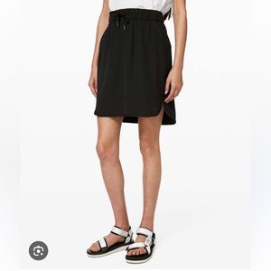 Lululemon On the Fly Skirt